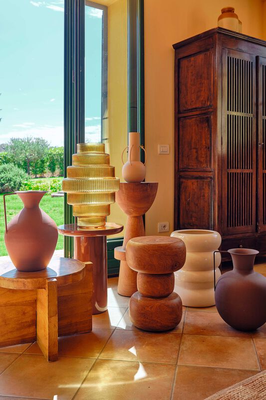 Vase Steps - L, ochre