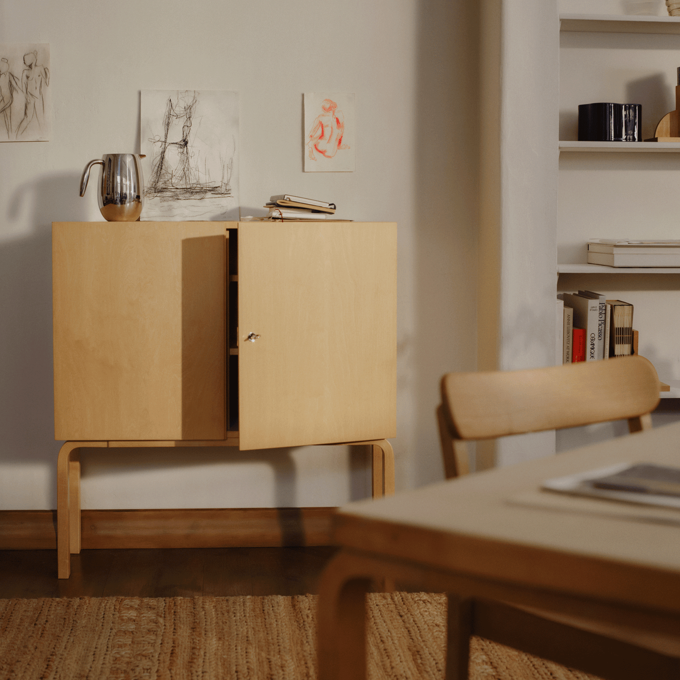 Cabinet 250 – Storage & Organisation – Artek