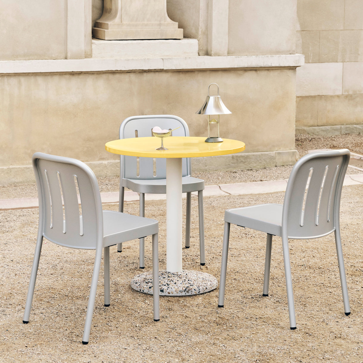 Chaise Deville — ambiance