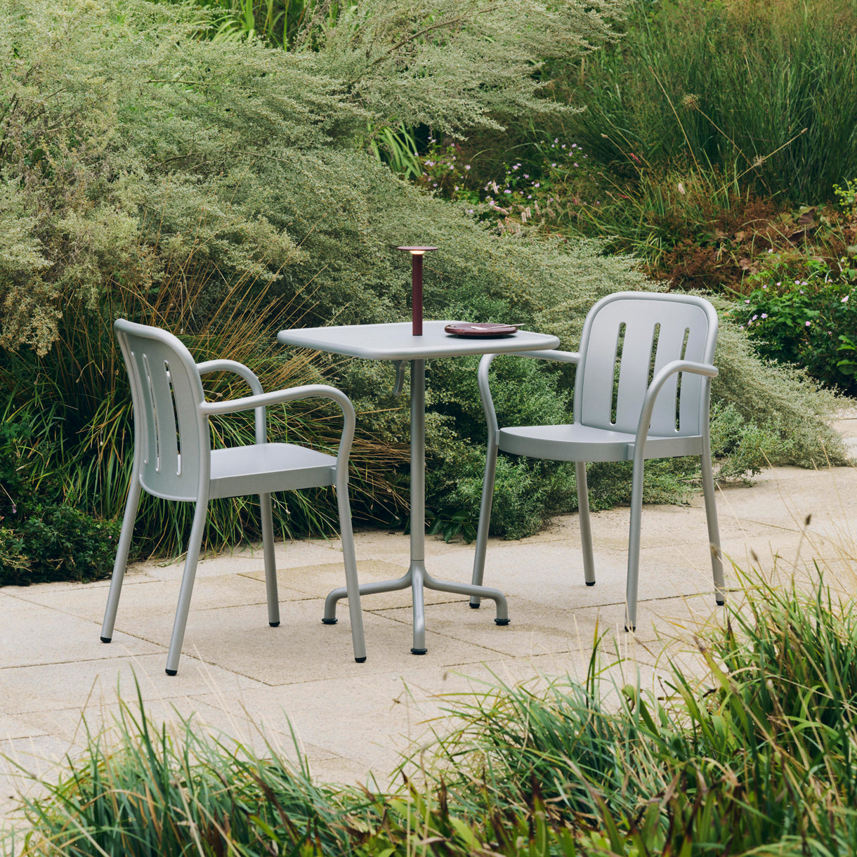 Table Deville 55 x 55 cm — ambiance