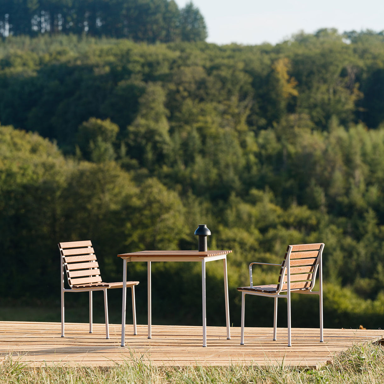 Table Traverse 75 x 83 cm — ambiance