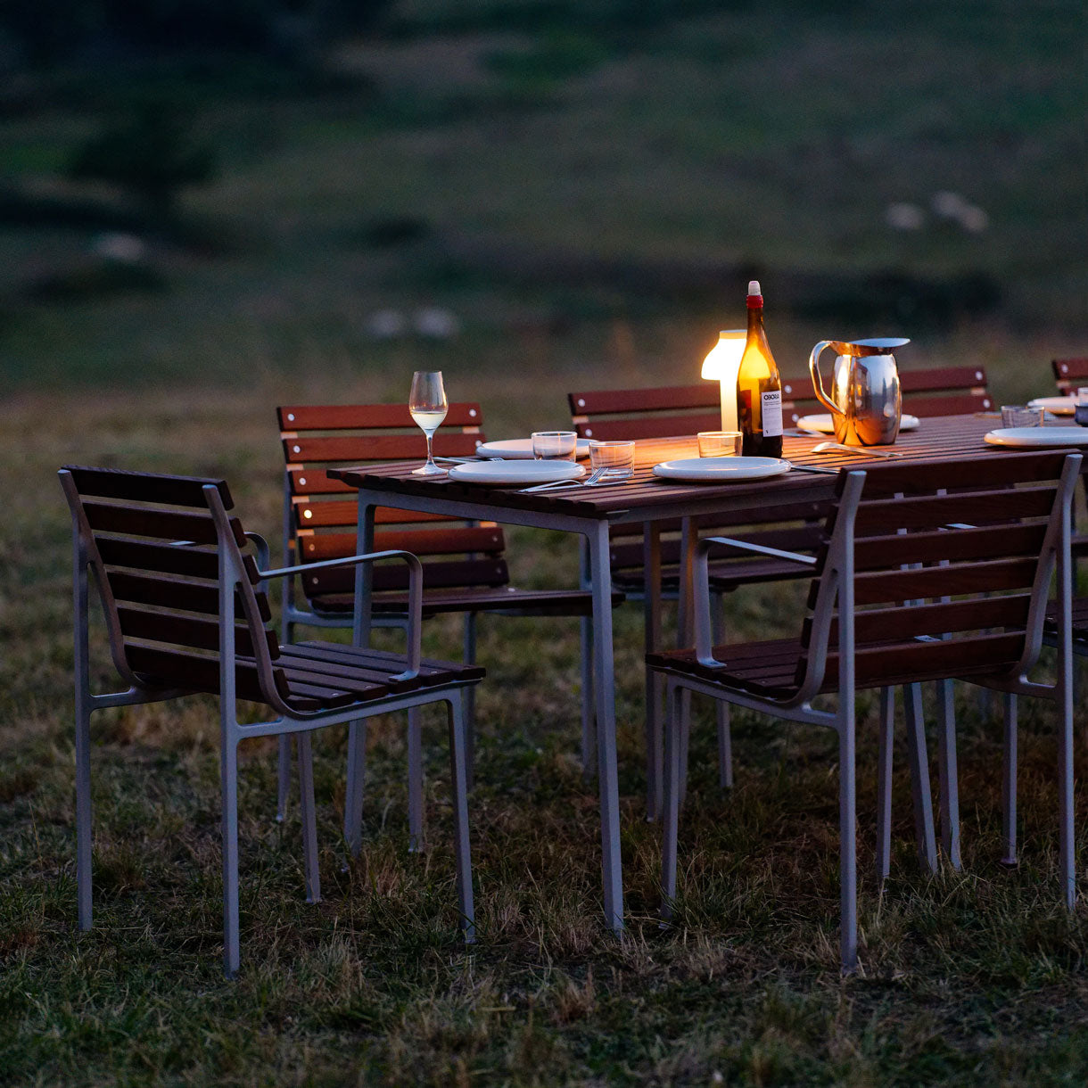 Table Traverse 75 x 83 cm — ambiance