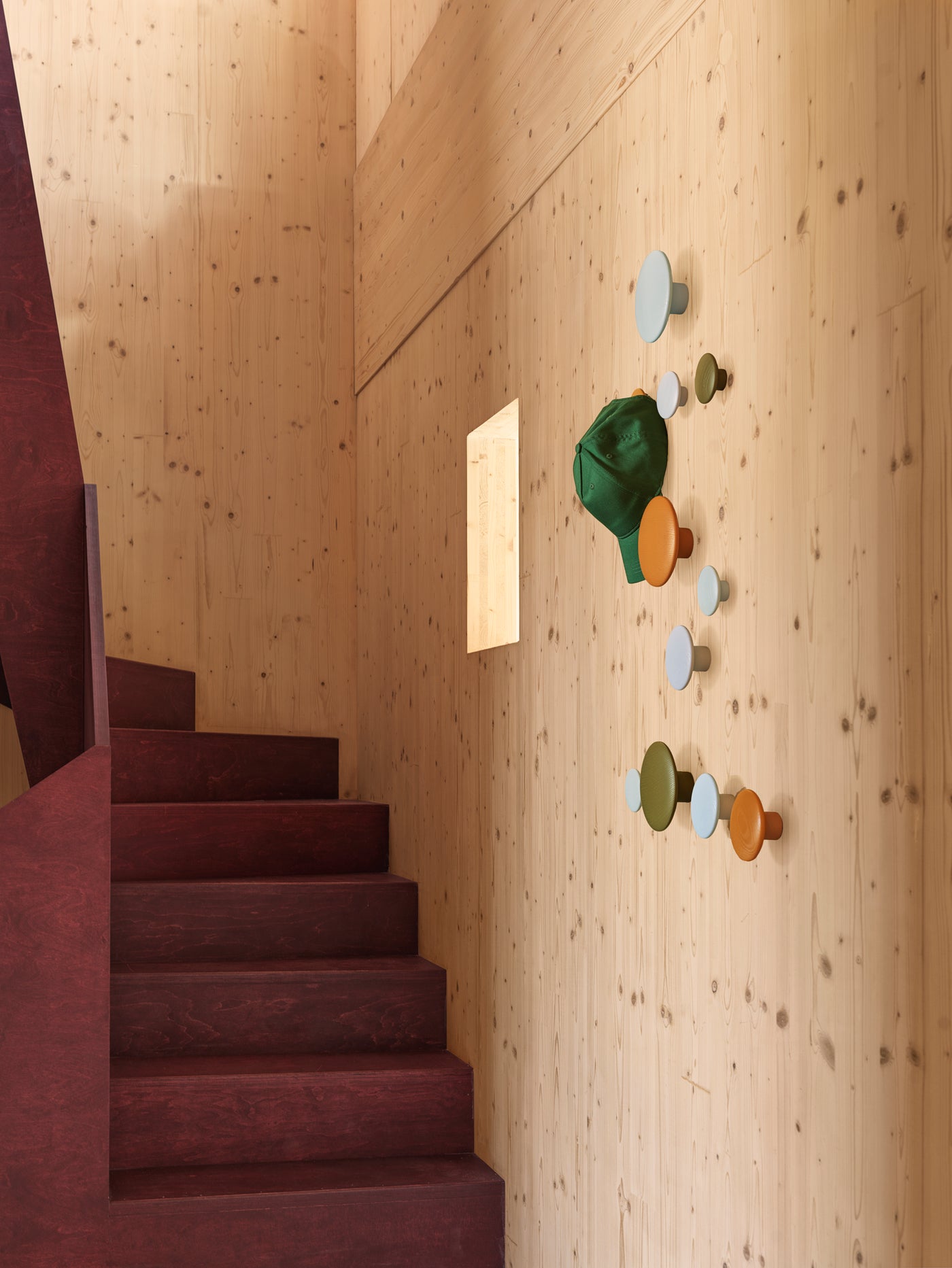 Patère The Dots Wood — Ambiance