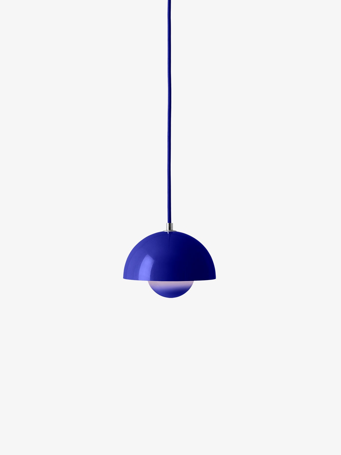 Suspension Flowerpot VP10 — Cobalt Blue & Twilight Blue pattern
